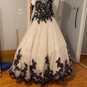 Maggie Sottero Wedding Gown